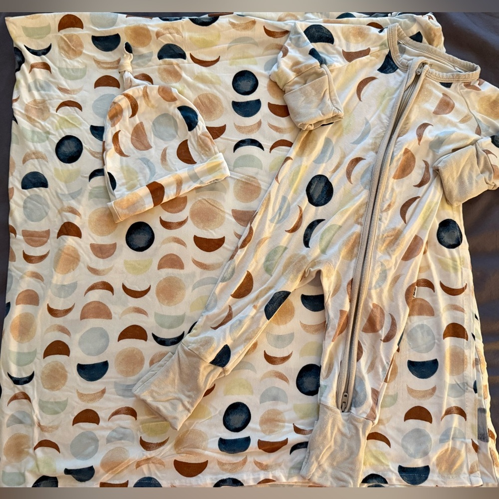 Little Sleepies Luna Neutral Newborn Set